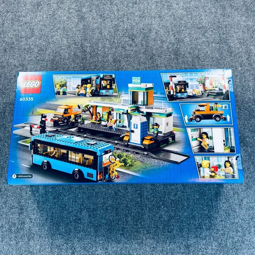LEGO City Train Station Building Set 60335 Bus and Rail Truck 907 PCS Display